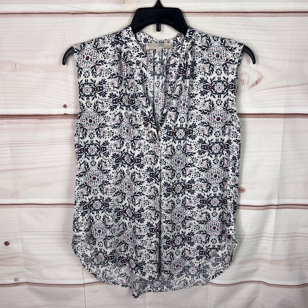 LOFT Top Womens Small White Floral‎ Tank Sleeveless V-Neck Blouse Pullover Woven